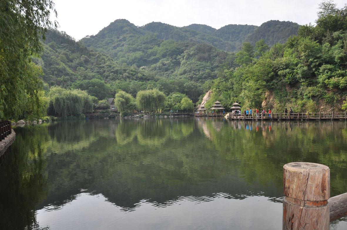 “步伐跟隨夢(mèng)想，青春你我同行”——濟(jì)南市鴻慷機(jī)電設(shè)備有限公司端午節(jié)出游活動(dòng)